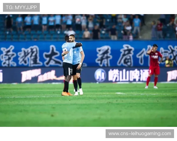 科莫主场3-1胜维罗纳 法布雷加斯带队八场不败攀升至第四