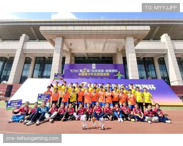 中超联合教育部推出“校园足球内容包”,向全国中小学免费提供比赛集锦 中超联合教育部推出“校园足球内容包”,向全国中小学免费提供比赛集锦